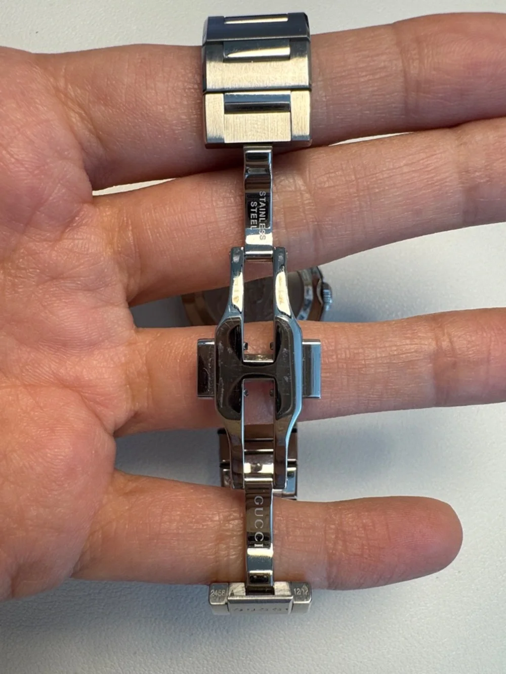 Gucci Pantheon Silver Watch with White Dial and Diamond Bezel